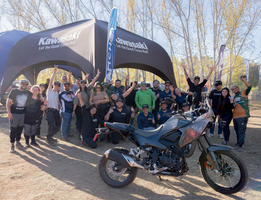 Academia Motos Chile lideró caravana oficial a la primera fecha de la Copa del Rey en Hacienda Picarquín