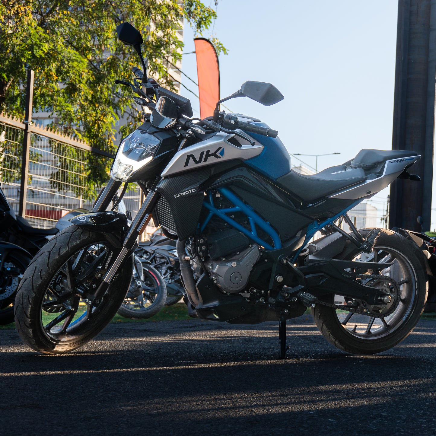 CF moto  NK 300