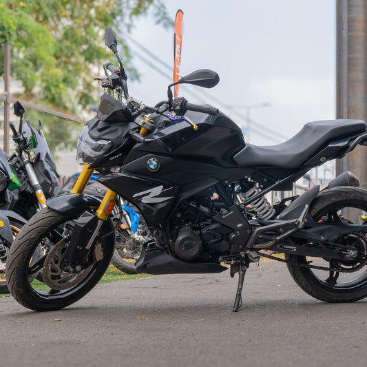 BMW G310 R