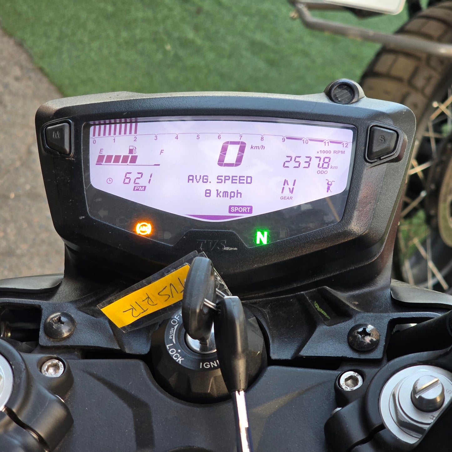 TVS Apache RTR 200 4V