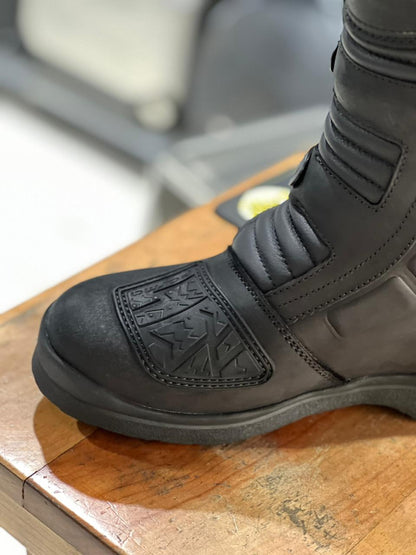 Bota Forma – Cape Horn Black