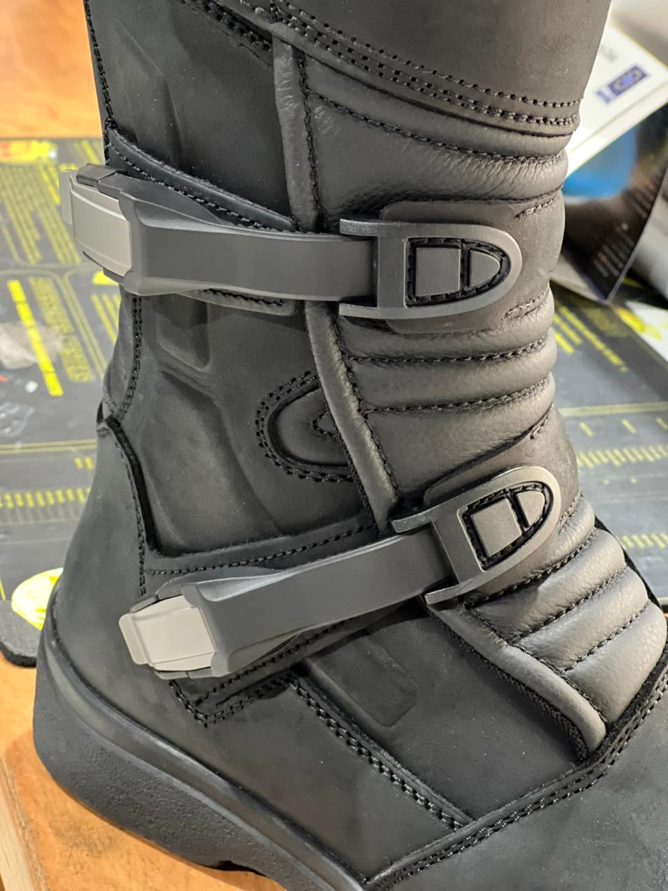 Bota Forma – Cape Horn Black