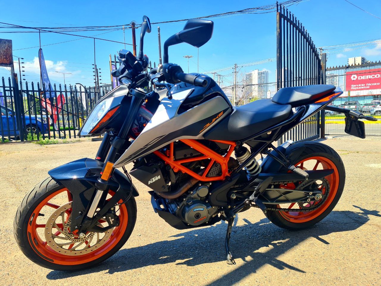 KTM DUKE 390/ 2021/ 13.863 KMS