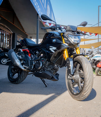 BMW G310R