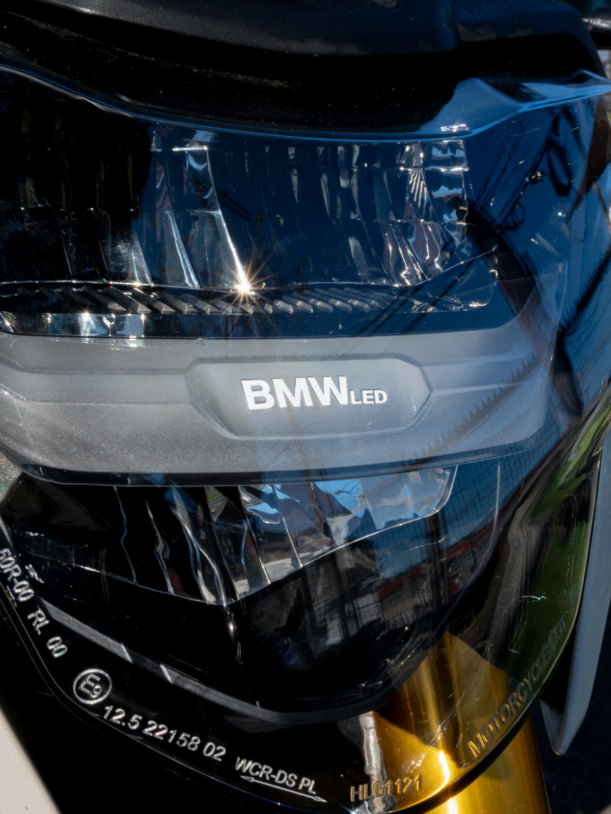 BMW G310 R  tricolor
