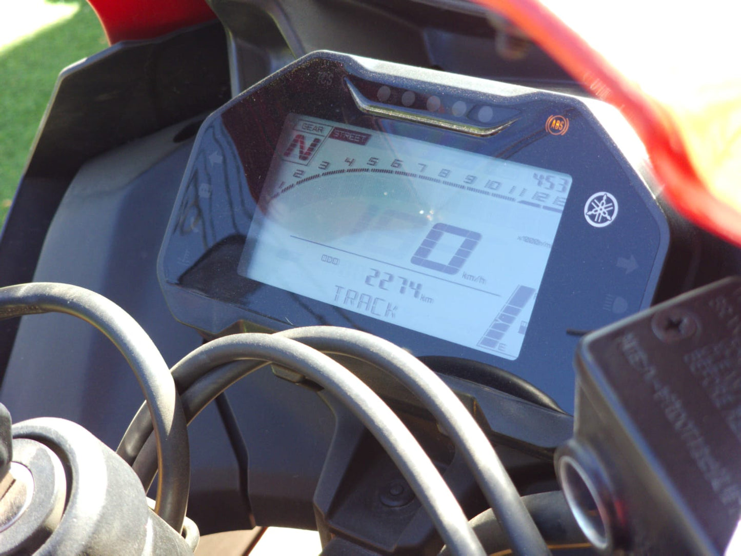 YAMAHA R15 2024