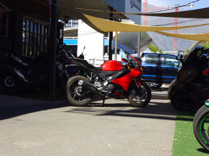 YAMAHA R15 2024
