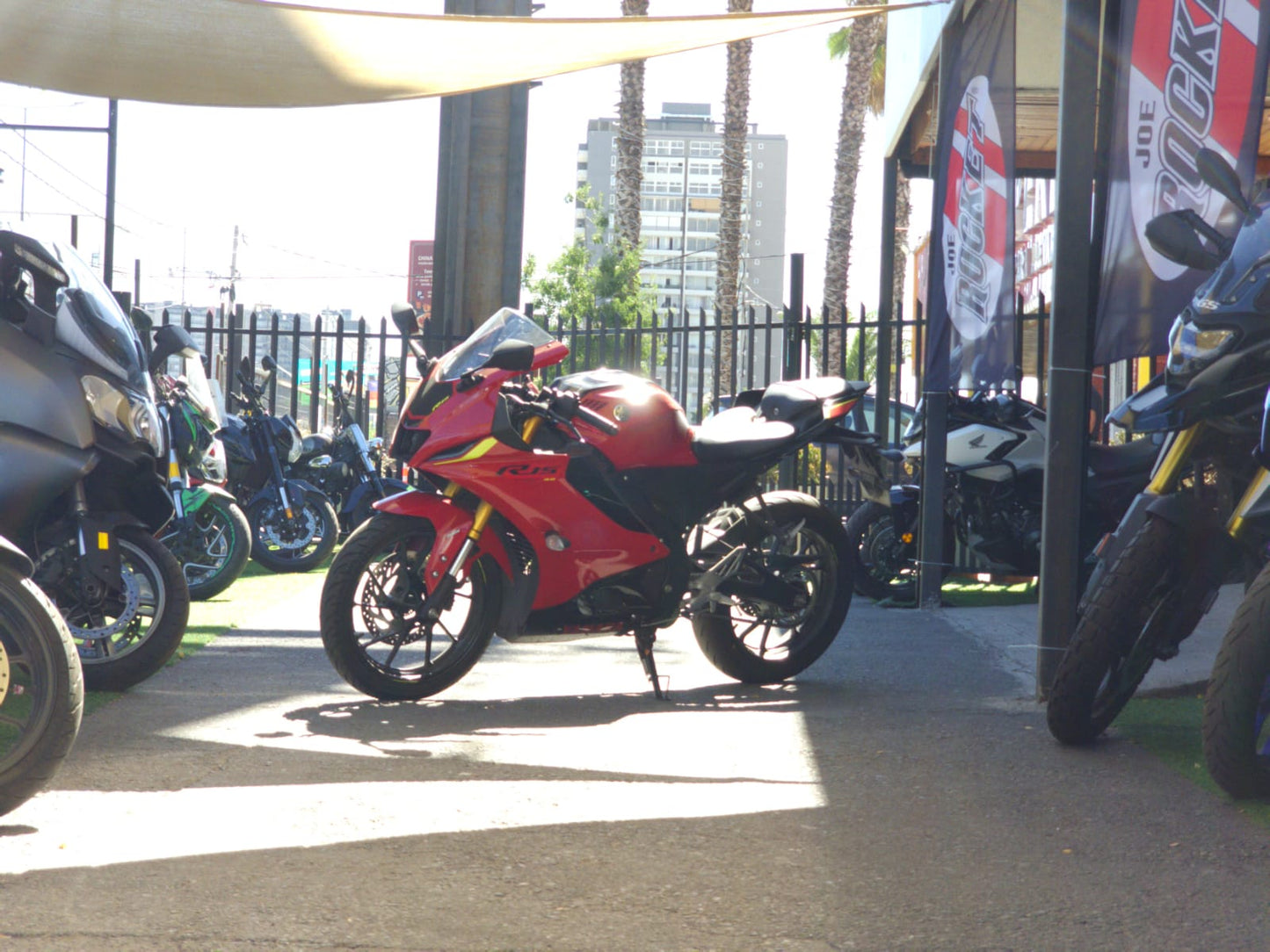 YAMAHA R15 2024