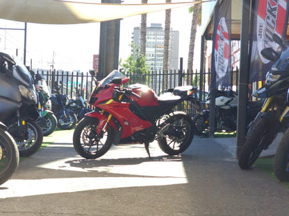 YAMAHA R15 2024