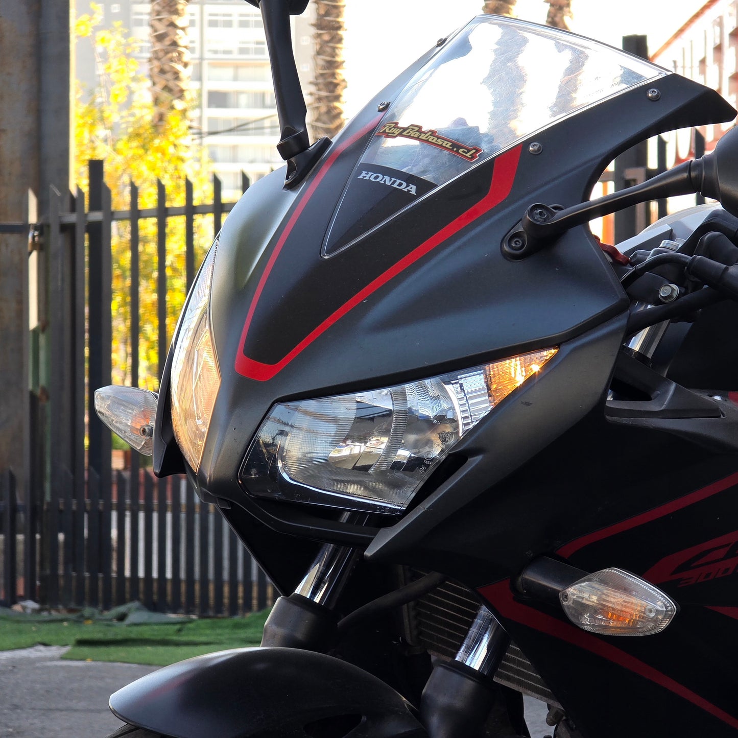 HONDA CBR 300R