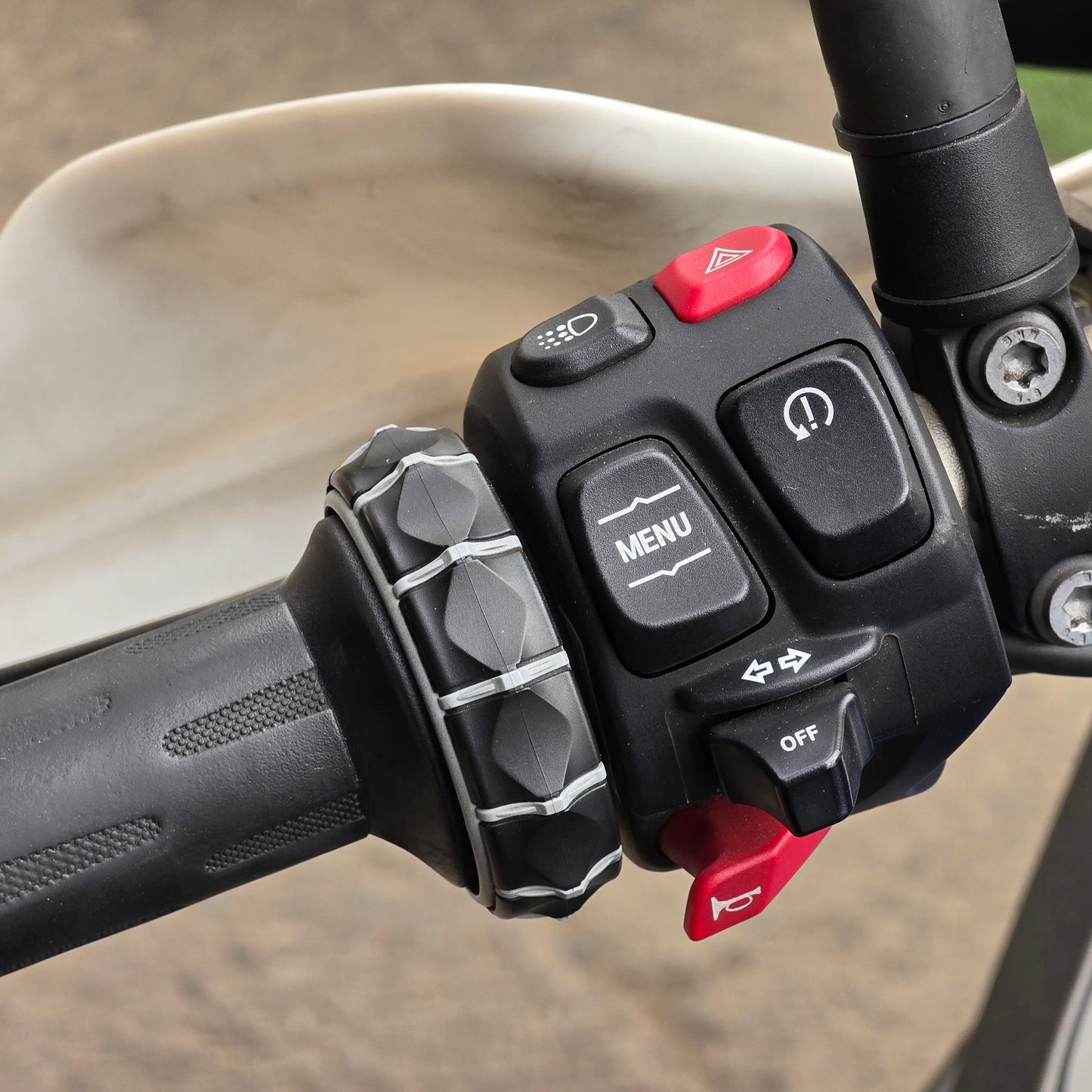YAMAHA BOLT  R  XVS-950